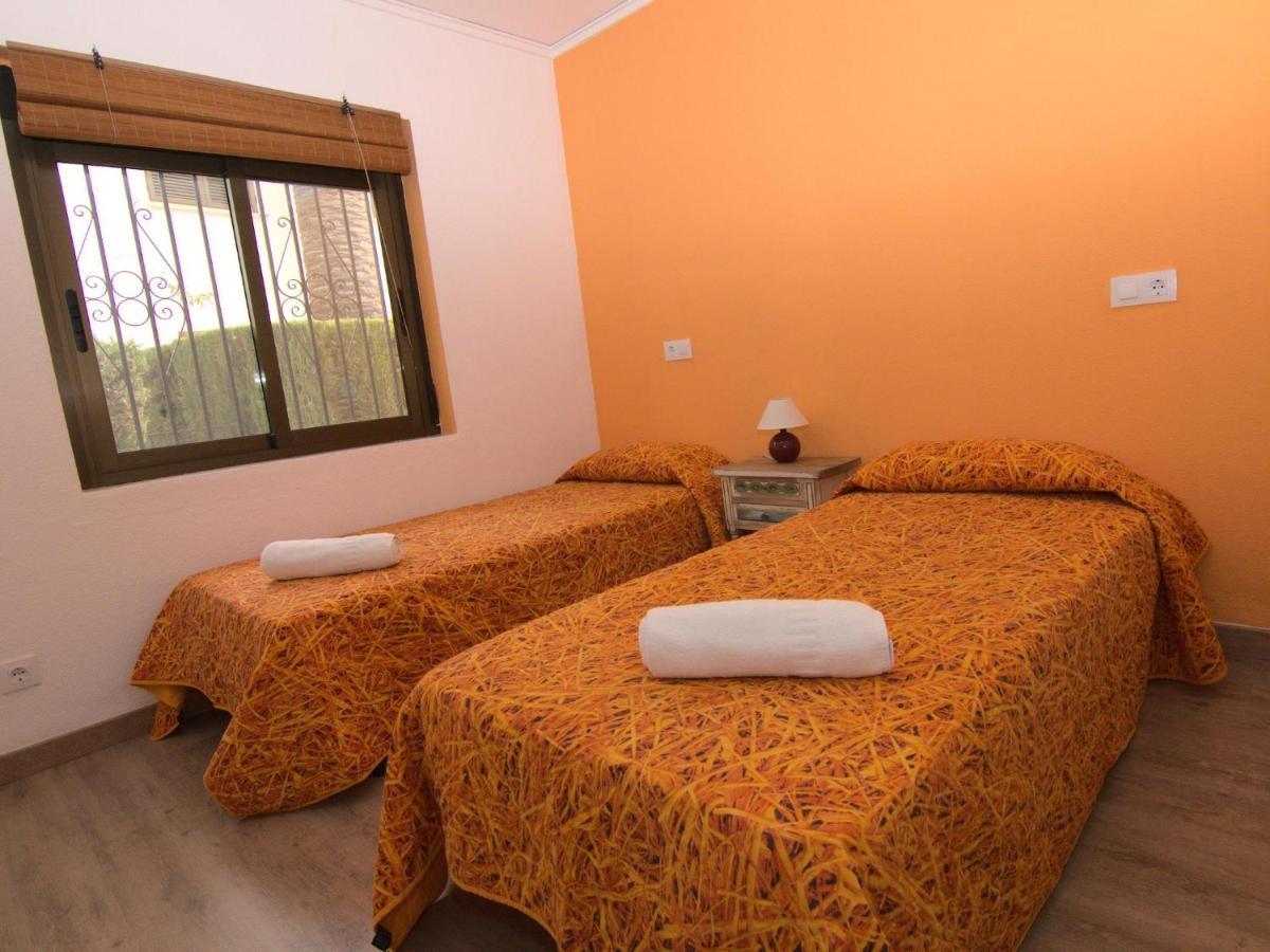 Adosada 2 Hab Frente Piscina Wifi Gratis Biệt thự Denia